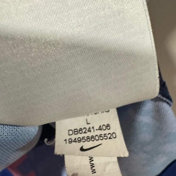 2021-2022 FC Barcelona Football Soccer Jersey - Picture 8 of 10